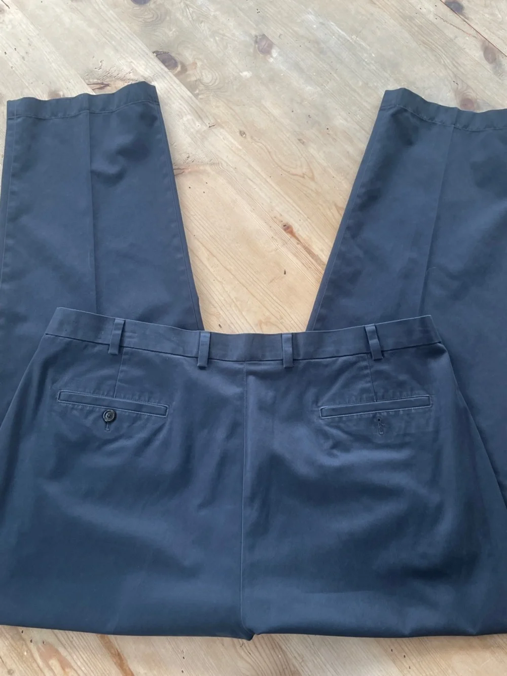Brooks Brothers Navy Flat-Front Chino Pants 42x32 Classic Casual Preppy Coastal